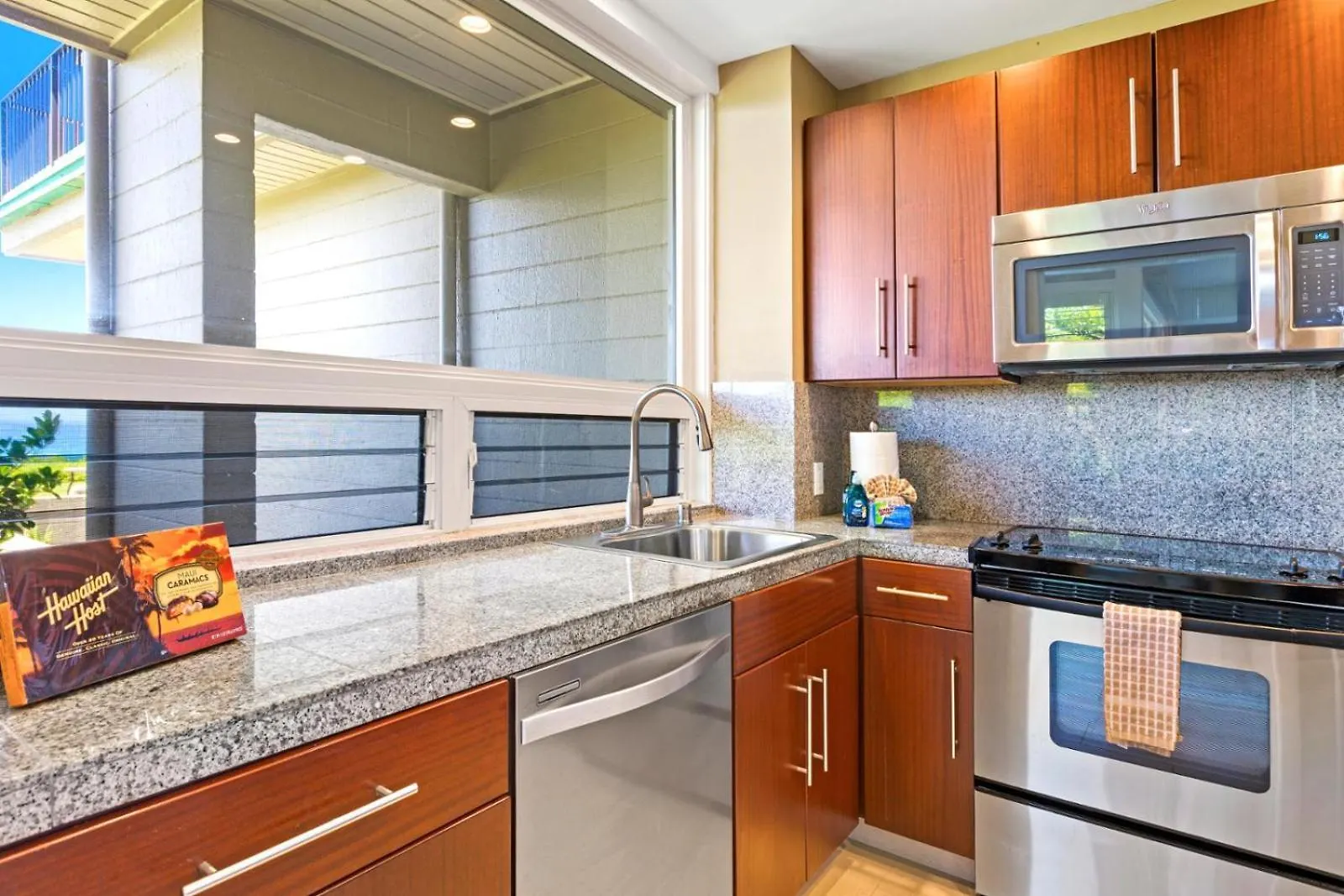 Kbm Resorts Free Car Kapalua Bay Villa Oceanfront 1-Bedroom Condo With Amazing Views Kbv-30G2